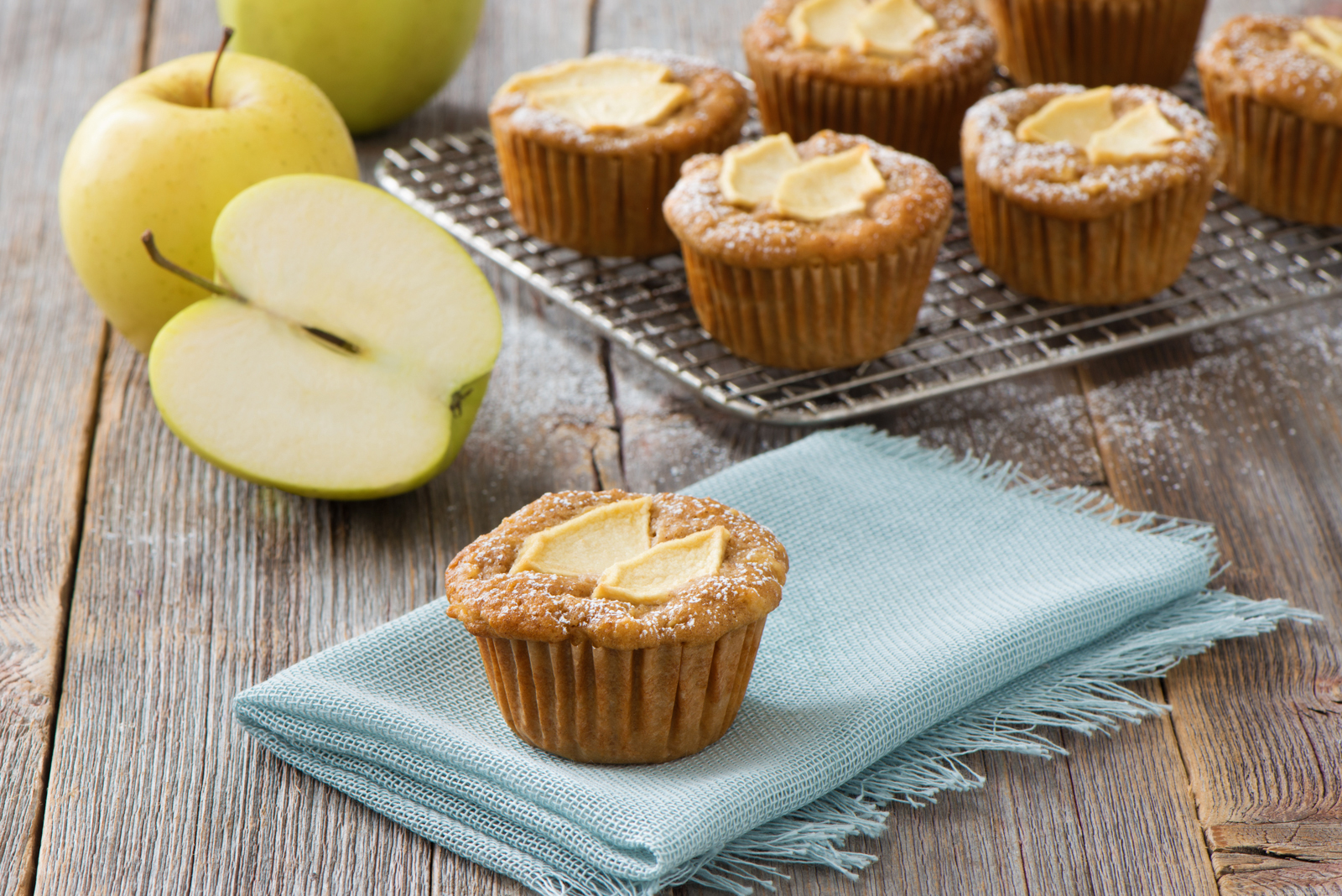 Spiced Caramel Apple Cupcakes