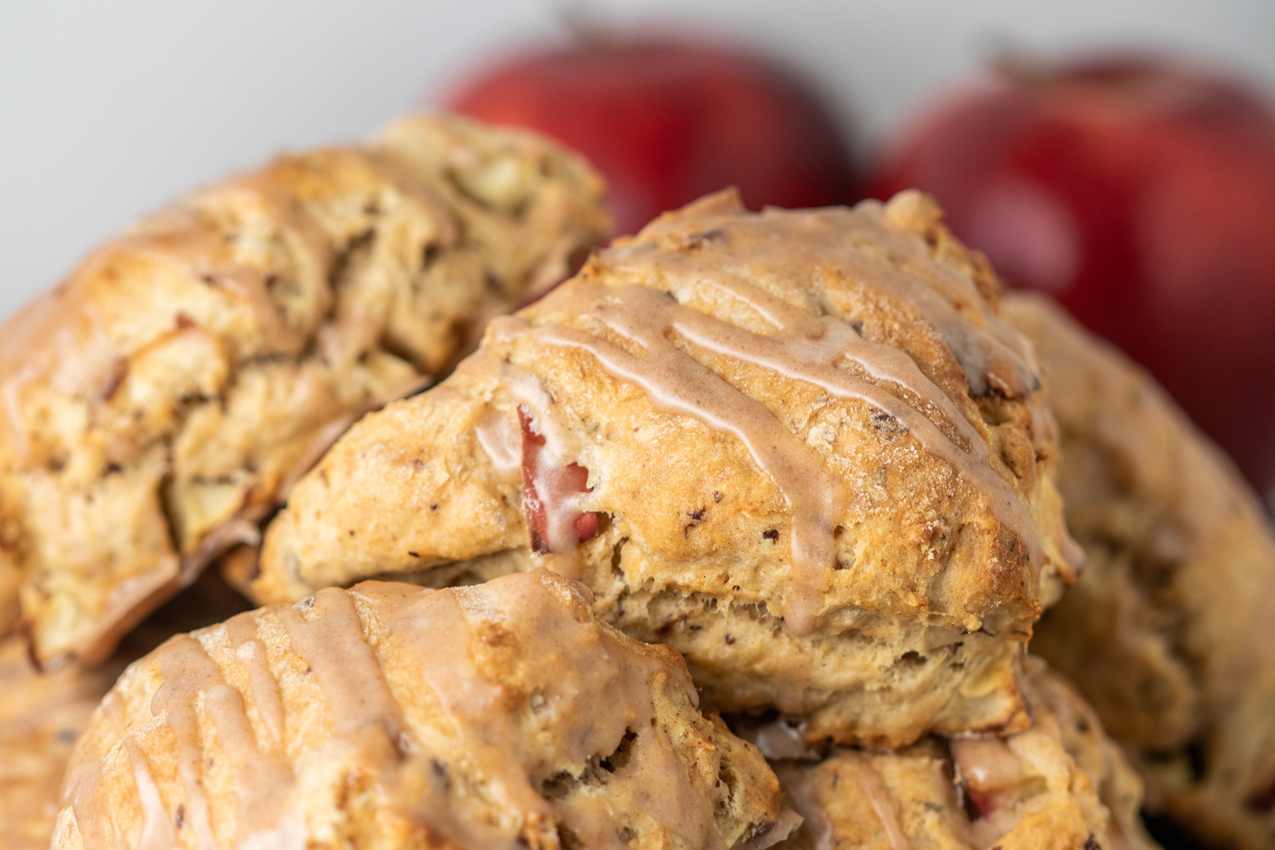 Vegan Apple Cinnamon Scones